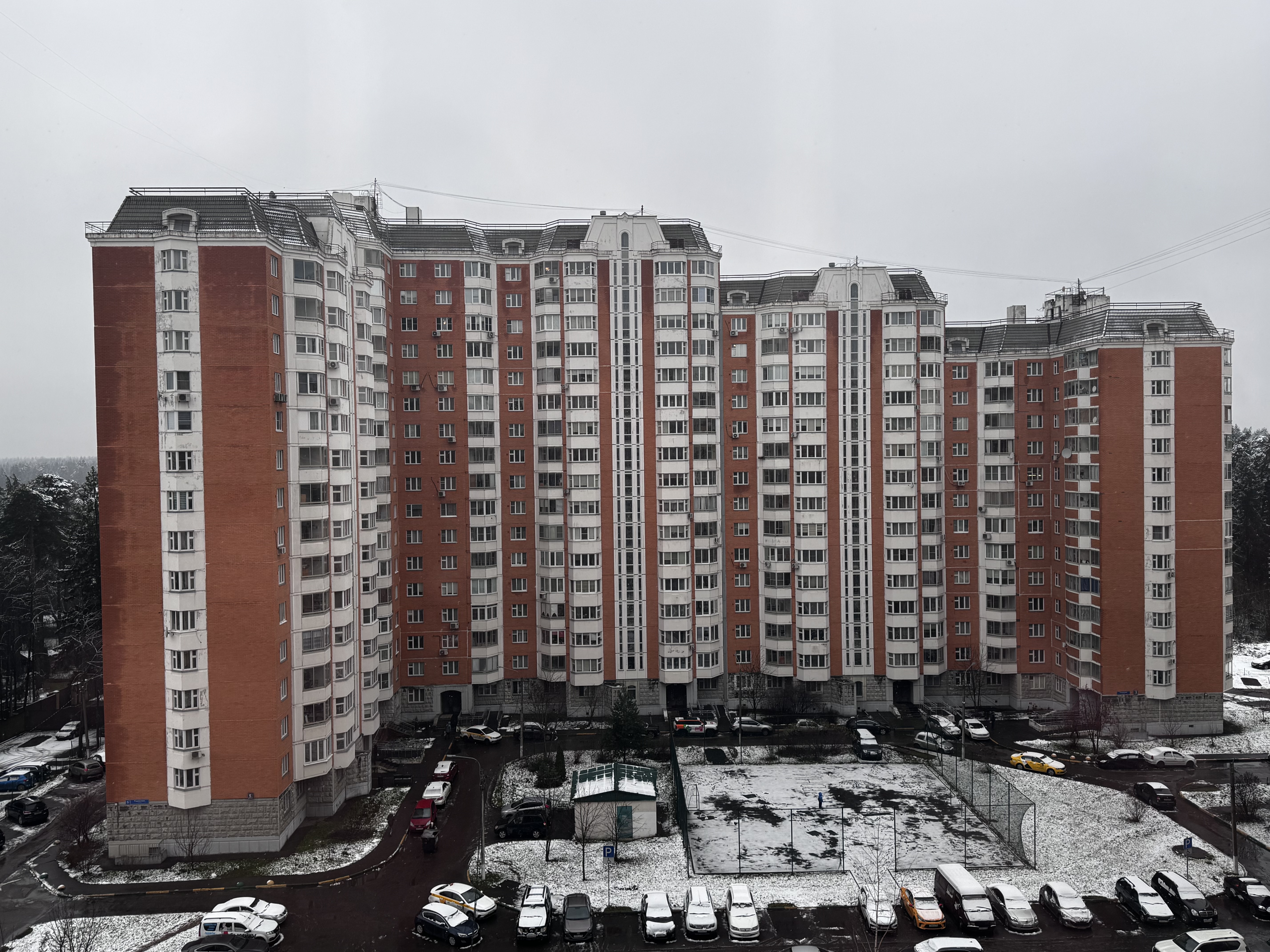Продажа имущества, находящегося в собственности города Москвы: жилое помещение по адресу: д. Голубое, ул. Родниковая, корп. 5, кв. 52, общей площадью 74,7 кв. м (Этаж № 14), кадастровый номер: 50:09:0070106:3644