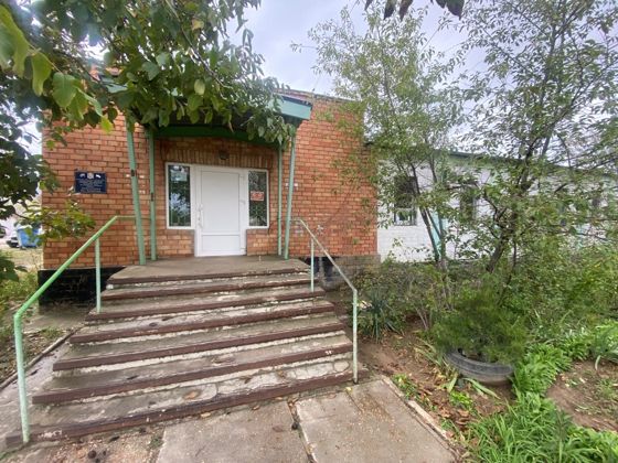 Нежилое здание 487,6 м², пгт Заозерное, Крым
