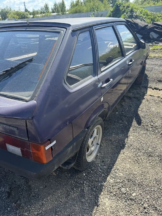 Легковые автомобили, 4 штуки