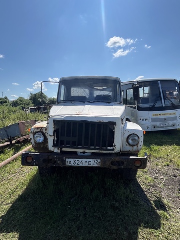 Автоцистерна для перевозки молока, Г6-ОТА-3,9-01 473879, идентификационный номер (VIN) Х7247387940000101, модель, № двигателя 51300Н*41011747; шасси (рама) № 33070040858381; кузов (кабина, прицеп) № 33070040062889; тип двигателя — бензиновый; год изготовления транспортного средства 2004;  цвет кузова (кабины, прицепа) — снежно — белый,  регистрационный знак А324РЕ72
