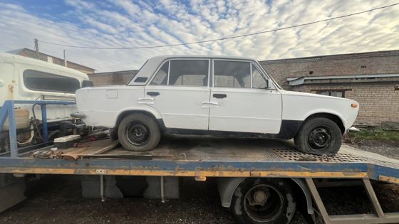 Легковой автомобиль ВАЗ 21011, 1976 г/в, г/н А 946 ТН 56, № кузова 2054779, № двигателя 2273794, имеются ключи, в не рабочем состоянии