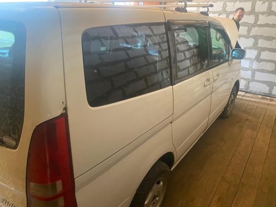 Автотранспортное средство Nissan Serena, 2002 года выпуска,  номер кузова (прицепа) ТС24114154.