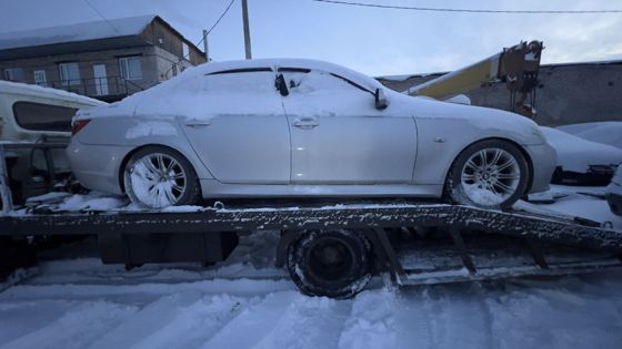 Легковой автомобиль "BMW 525", 2004 г/в, VIN WBANA52030B574879, объем двигателя 2490 куб.см., г/н А 874 НН АВН, ключ