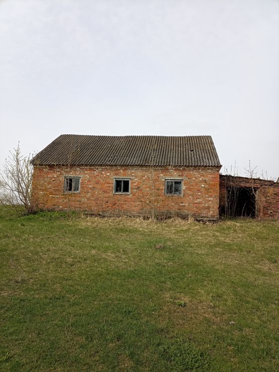 Здание с кадастровым номером 62:25:0040407:608, назначение: нежилое, площадь 62,0 кв.м, по адресу (местоположение): Рязанская область, р-н Шиловский, с. Терехово, ул. Песочная, д. 14, расположенное на земельном участке площадью 300 кв.м, с кадастровым номером 62:25:0040407:762, по адресу (местоположение): Рязанская область, Шиловский район, с. Терехово, ул. Песочная, земельный участок 14