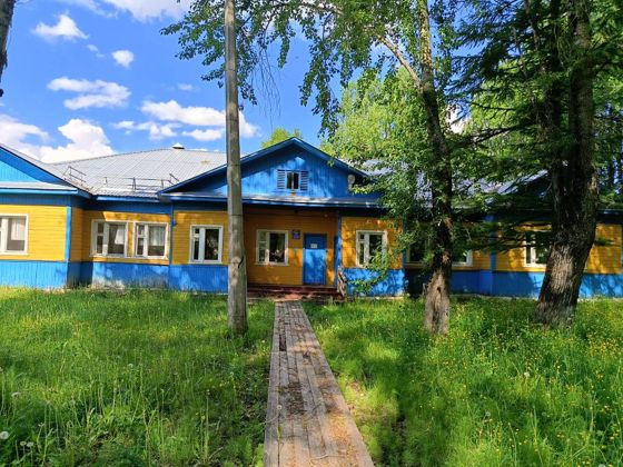 Имущественный комплекс: нежилое здание детского сада, нежилое здание сарая-склада, нежилое здание прачечной по адресу: г. Сыктывкар, ул. Ухтинская, д. 9 одновременно с земельным участком