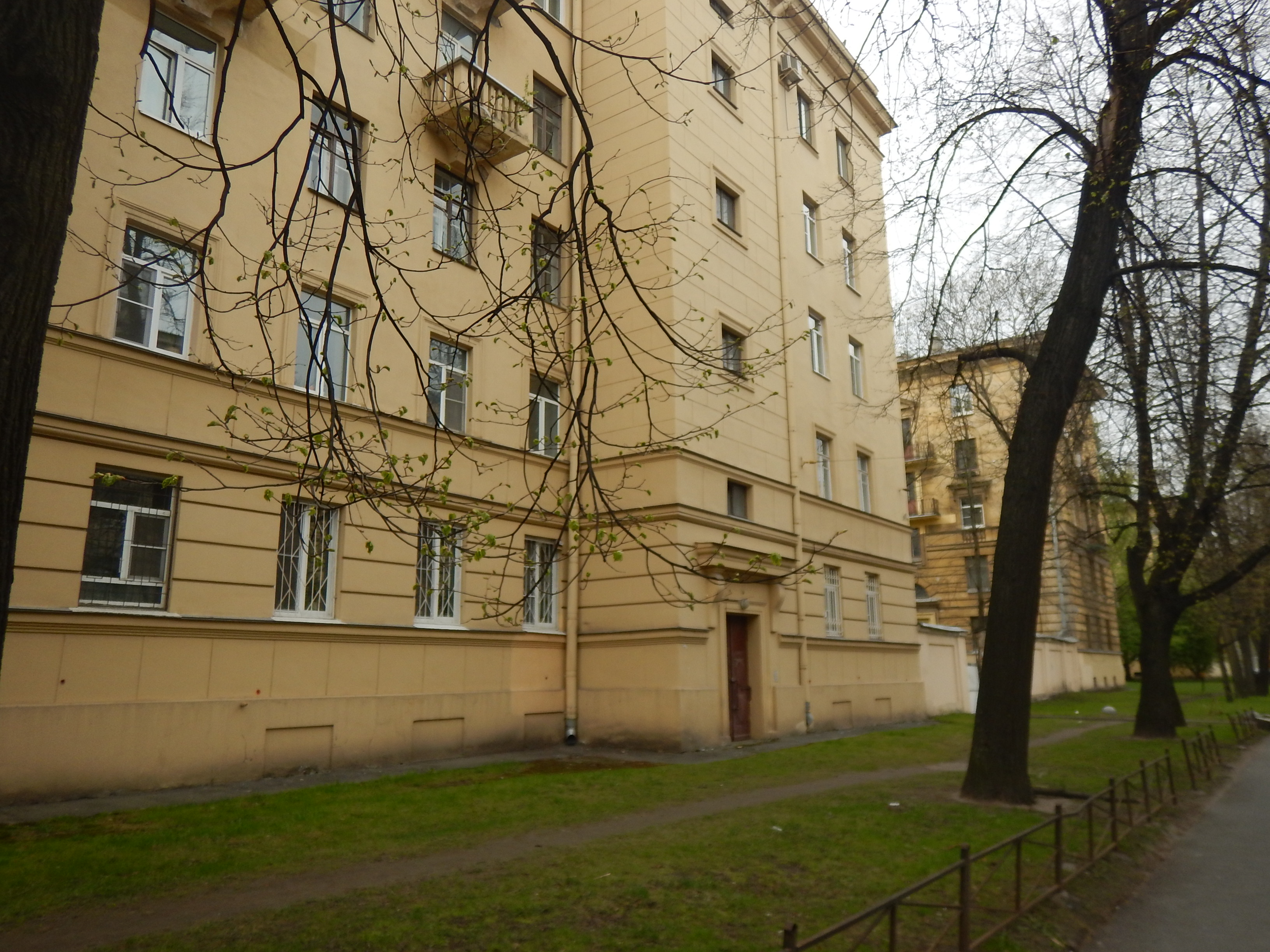 Аукцион в электронной форме на право заключения договора аренды объекта нежилого фонда по адресу: Санкт-Петербург, ул. Комиссара Смирнова, д. 8, литера В, пом. 6-Н.