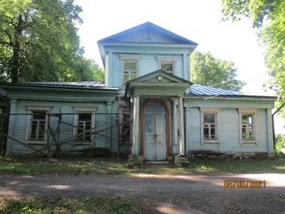 Нежилое здание (корпус спальный) площадью 282,4 кв.м,      1-этажное, в том числе подземных этажей 0, с кадастровым номером 44:13:030701:271, адрес: Костромская область, Нерехтский район, д. Неверово, д. б/н; нежилое здание (корпус 2 – школа с пристройкой) площадью 285 кв.м,          2-этажное, в том числе подземных этажей 0, с кадастровым номером 44:13:030701:270, адрес: Костромская область, Нерехтский район, д. Неверово