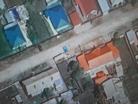 ½ доля в праве общей долевой собственности на земельный участок с кадастровым номером: 54:08:010140:46, площадью 464 кв.м., местоположение: Новосибирская область, Карасукский муниципальный округ, г. Карасук, ул. Тимонова, земельный участок 18, категория земель: земли населенных пунктов, вид разрешенного использования: для ведения личного подсобного хозяйства.