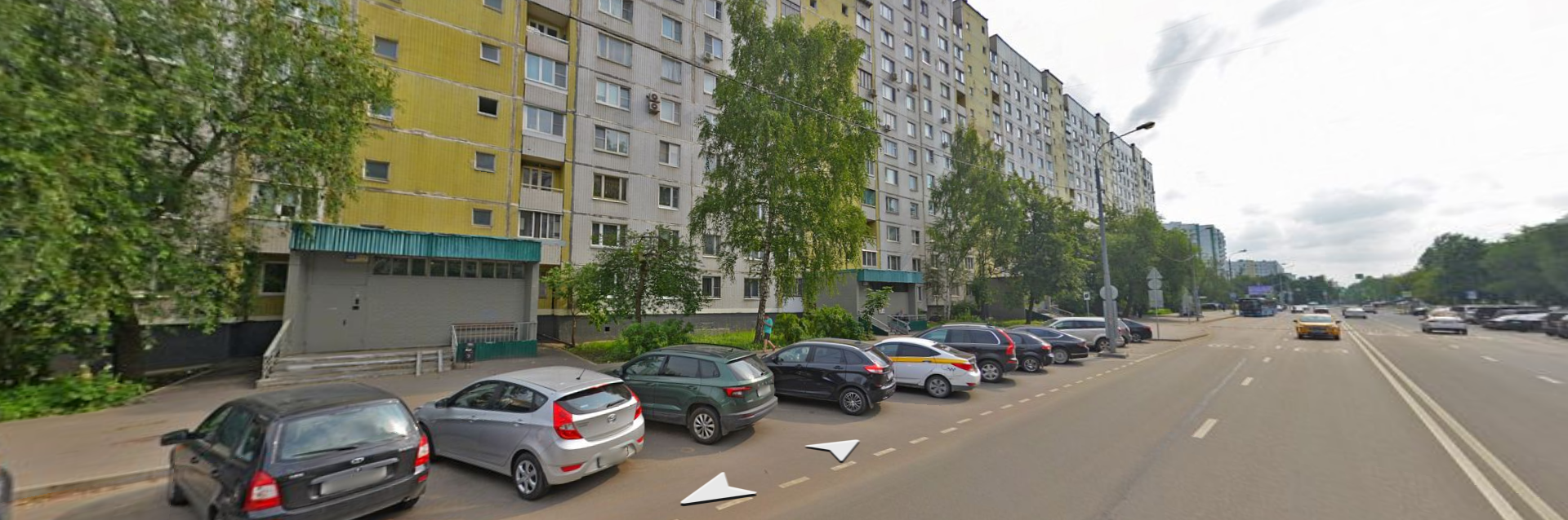 1/2 доли в праве собственности в квартире пл.61,5 кв.м. по адресу: г.Москва, ул.Корнейчука, д.55, кв.170, к/н: 77:02:0002007:1652