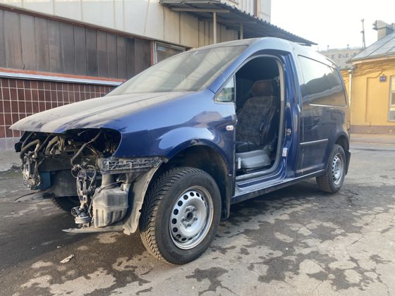 Продажа транспортного средства Легковой автомобиль Фольксваген 2К Кадди Комби  (VIN WV2ZZZ2KZ8X068585)
