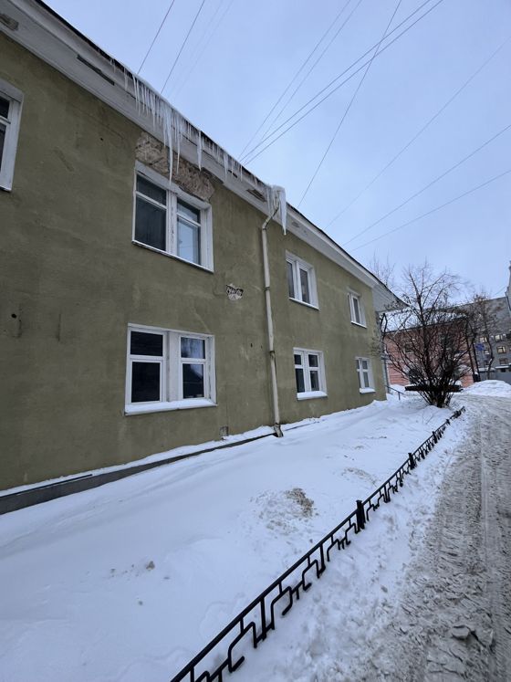 нежилое здание (административное) с кадастровым номером 10:01:0010132:56, общей площадью 722,6 кв. м., и земельный участок с кадастровым номером 10:01:0010132:34, общей площадью 657,0 кв. м, (разрешенное использование: эксплуатация административного здания, категория земель: земли населенных пунктов), расположенные по адресу: г. Петрозаводск, просп. Ленина, д. 22