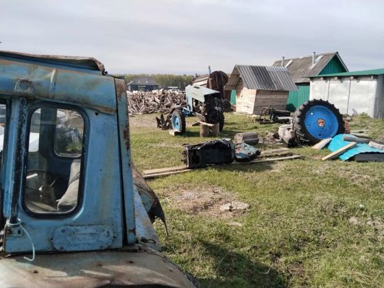 Трактор Белорус МТЗ-70-150101523. ТС разукомплектованно. (ключи отсутствуют, документы отсутствуют, техническое состояние не проверялось, пробег не известен). Имущество продается в том виде, в каком оно есть, в случае продажи возврату/обмену не подлежит. За скрытые дефекты имущества Продавец ответственности не несет.