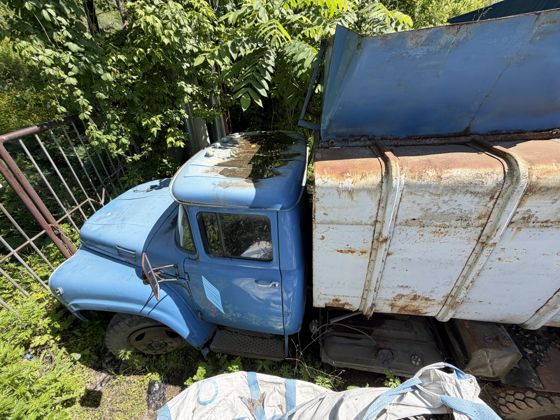 Право заключения договора купли-продажи движимого имущества: автомобиль грузовой ЗИЛ 431410 с инвентарным номером 41012511042222, номер двигателя 508400533815, номер шасси (рамы) 2974585, год выпуска 1990, местоположение: Приморский край, г. Владивосток, проспект 100-летия Владивостока, д. 161