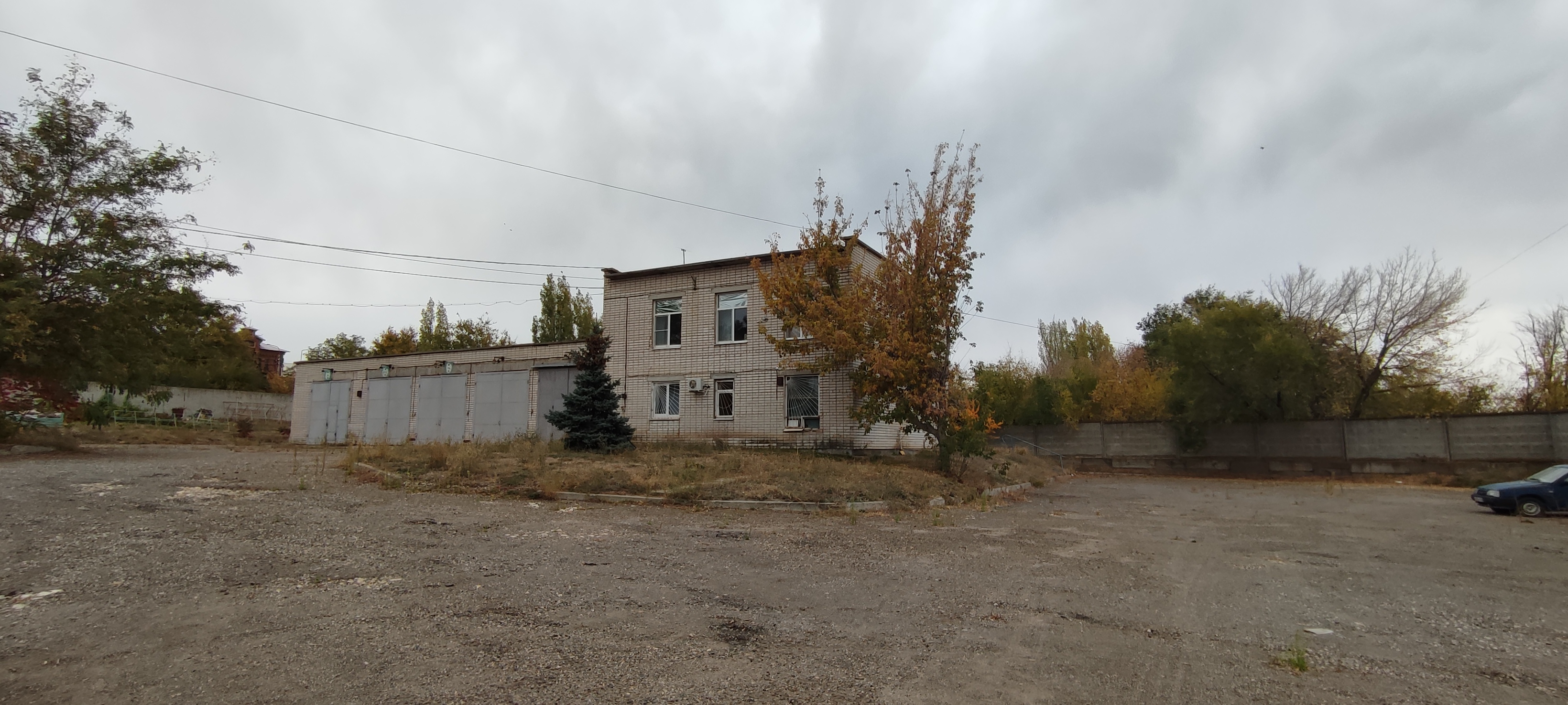 Здание с кад. №34:36:000013:2566; здание с кад. №34:36:000013:2746; здание с кад. №34:36:000013:2759; сооружение – производственная автомобильная дорога с кад. №34:36:000013:2760; здание с кад. №34:36:000013:2745; канализационные сети; водопроводные сети; тепловые сети; линия газопровода; система видеонаблюдения; вагончик; вагончик; земельный участок с кад. №34:36:000013:2488, 34:36:000013:2487, 34:36:000013:4297, 34:36:000013:2491, по адресу: обл.Волгоградская, г.Камышин, ул.Некрасова, д.4