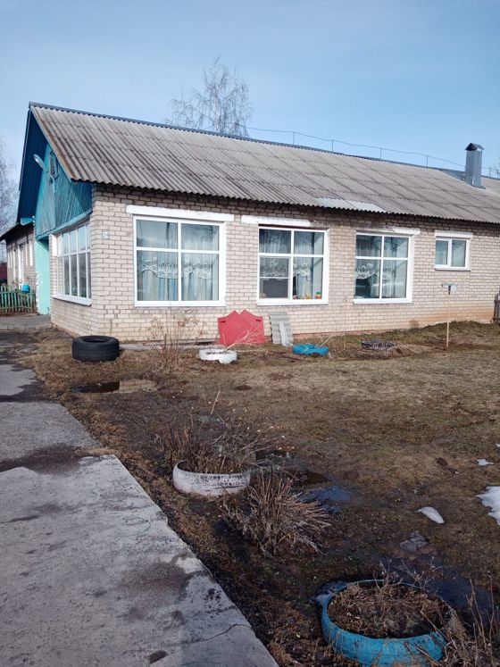 Нежилое здание вместе с земельным участком, расположенное по адресу: Ярославская обл., Угличский округ, д. Монастырская