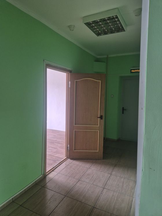 Нежилое помещение общей площадью 193,9  кв.м, кадастровый номер 89:11:020302:2109.