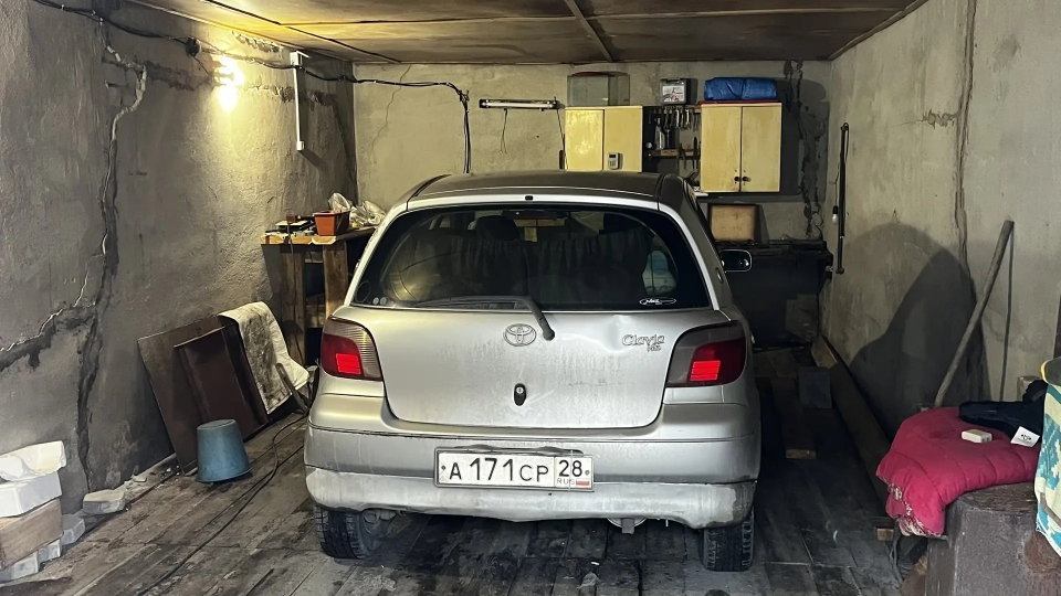 Лот №14. (повторные) автомобиль Тойота Витз, 2001 г.в., г/н А171СР28, номер кузова NCP10-0110612, (залог), должник Блинков Д.А. (Уведомление ТУ Росимущества в Амурской области № 260) Адрес: Амурская область, пгт. Новобурейск, ул. зеленая, д. 9, гараж 5. Минимальная начальная цена 168 403,25 рублей. Сумма задатка 25 260 рублей.