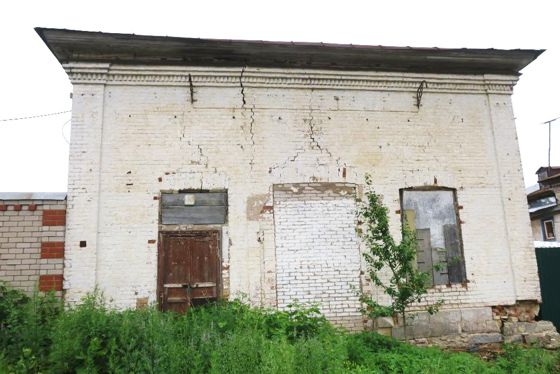нежилое здание, являющееся ОКН местного (муниципального ) значения, по адресу: Республика Татарстан, Елабужский муниципальный район, г. Елабуга, ул. 10 лет Татарстана, д. 6