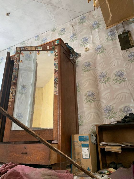 Нежилое здание, общей площадью 257,7 кв. м, кадастровый номер: 76:21:010101:409, 
с земельным участком, общей площадью 543 кв. м, кадастровый номер 76:21:020208:5, расположенных по адресу: Ярославская область, г. Тутаев, ул. Панина, д.40 (далее – имущество)