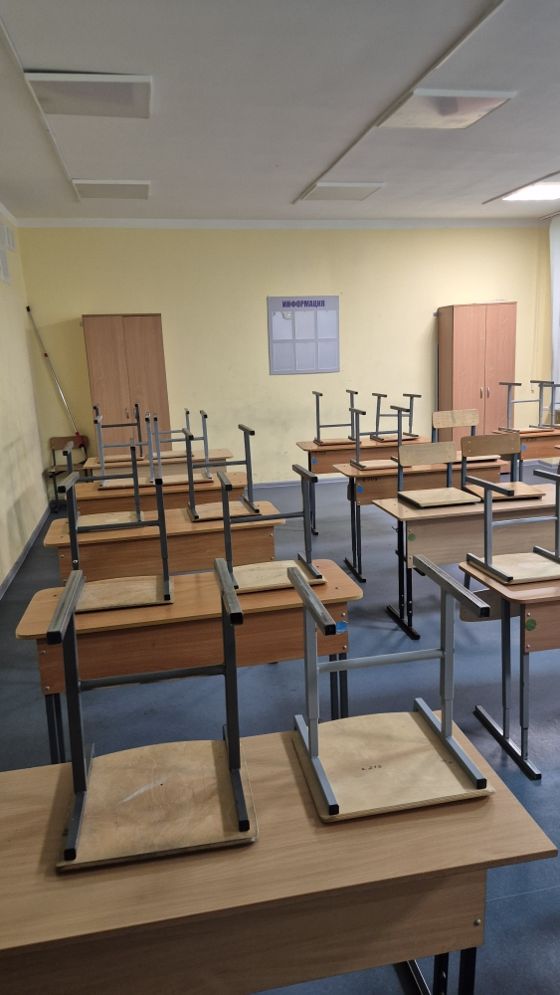 нежилое помещение площадью 53,3 кв.м.,расположенное на 1 этаже здания школы