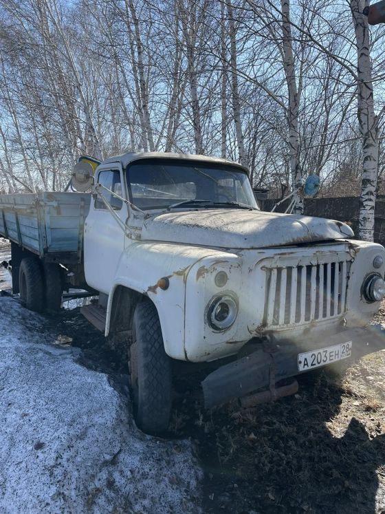 Автомобиль грузовой бортовой ГАЗ 52-01