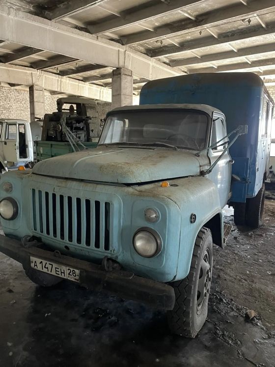 Грузовой фургон ГАЗ-5204
