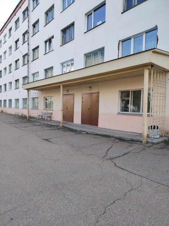 Комнаты № 5 и № 32 общей площадью 70,5 кв. м, находящиеся                         в нежилом помещении, расположенном по адресу: Красноярский край,                      г. Зеленогорск, ул. Советская, д. 7