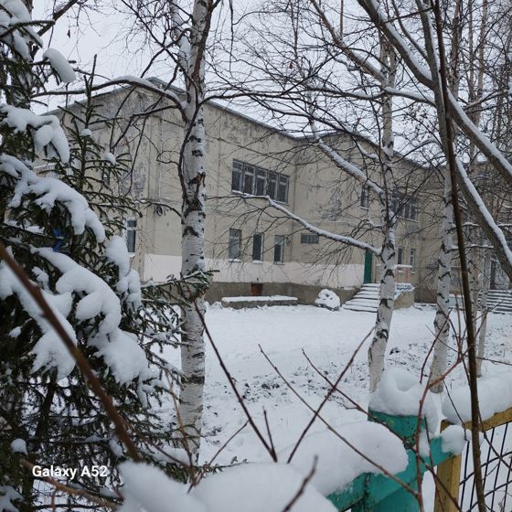Здание, площадью 1268 кв. м., расположенное по адресу: Республика Коми, г. Печора, ул. Пионерская, д. 19. Здание крупнопанельное, двухэтажное, 1987 года постройки. Закреплено на праве оперативного управления за Управлением образования МР «Печора». Кадастровый номер: 11:12:1702005:300