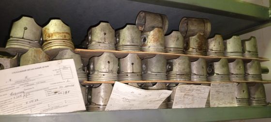 Движимое военное имущество (кроме вооружения и боеприпасов): а) запасные части к автомобильной технике. Перечень имущества, подлежащего реализации указан в Приложении №1.