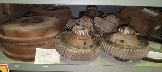Движимое военное имущество (кроме вооружения и боеприпасов): а) запасные части к автомобильной технике. Перечень имущества, подлежащего реализации указан в Приложении №1.