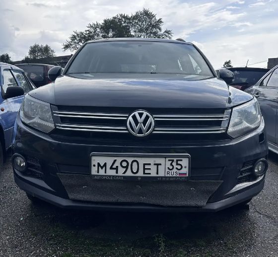 Автомобиль "Фольксваген тигуан", ГРЗ:М490ЕТ35, VIN XW8ZZZ5NZCG106141, 2011г.в., (ключи и документы отсутствуют). Залоговый.
