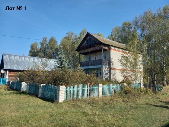 Земельный участок, категория земель - земли населенных пунктов, вид разрешенного использования - отдых (рекреация), площадь - 673 кв. м, кадастровый номер 12:13:1150101:33, с расположенным на нем объектом недвижимости: здание, назначение - нежилое, площадь - 95,5 кв. м, 2-этажное (в том числе подземных этажей - 0), кадастровый номер 12:13:1150101:667, местоположение: Республика Марий Эл, Моркинский район, пос. Октябрьский, ул. Профсоюзная, д. 38а
