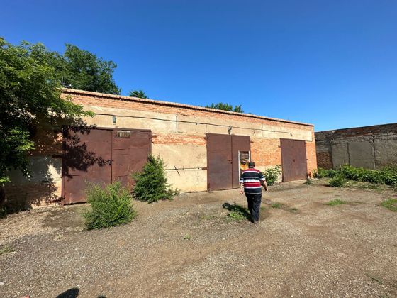 Продажа посредством публичного предложения нежилого здания РНФИ П12570015556, кадастровый номер: 56:16:1002010:960, общей площадью 202,9 кв.м, адрес: Оренбургская область, Курманаевский район, с. Курманаевка, ул. 40 лет Победы, 7