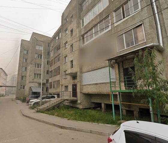 1/4 доля в квартире, общая площадь квартиры 89.1 кв.м., кад.№ 14:36:105038:785, адрес: РС(Я), г. Якутск, ул. Октябрьская, д. 16, корп. 2, кв. 36. Собственник Бартышева О.И.