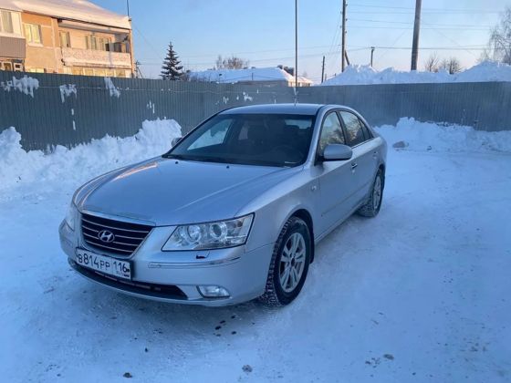 продажа транспортного средства HYUNDAI NF SONATA 2.0 GL, 2010 г. в., VIN KMHEU41ABAA785345, рег. номер В814РР116
