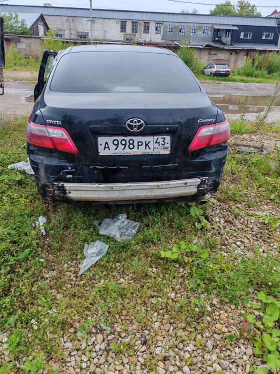 Автомобиль TOYOTA CAMRY