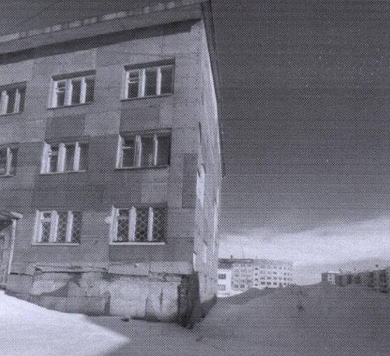 (№18-02-26) Жилое помещение (квартира) общей площадью 42,8 кв.м., расположенное по адресу: Республика Коми, г. Воркута, шт. Воргашор, ул. Энтузиастов, д. 12А, кв. 10, этаж № 1, кад.№ 11:16:1201004:1267, вид права: собственность.