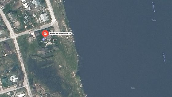 Жилой дом с хозяйственными постройками, эт.1 в т.ч.подземных 0, пл.205,8кв.м., кад.№59:25:0180001:1010 и земельный участок, земли населенных пунктов, под жилым домом и приусадебным участком, пл.1937+/-15кв.м., кад.№59:25:0180001:343, соб-к: Азизова Э. Р., адрес: Пермский край, МО Красновишерский, п.Усть-Язьва, ул. Набережная,20 (Сведения о зарегистрированных лицах отсутствуют).