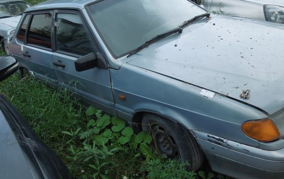 Автомобиль марки "ВАЗ" 21500, ГРЗ: О807КО29, VIN: XTA21150033449844, 2003 г.в., цвет серый.