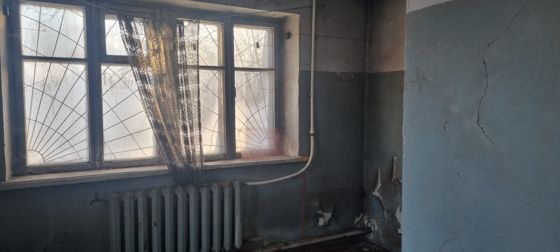 Нежилые помещения поз.1-8 первого этажа в жилом доме