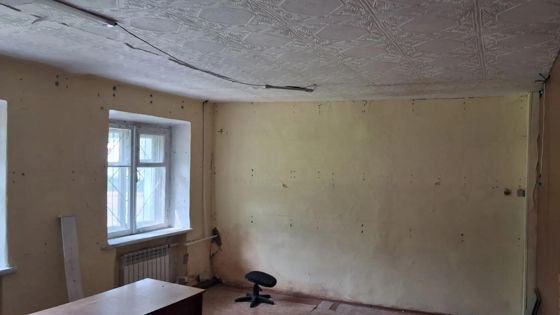 Часть нежилого помещения