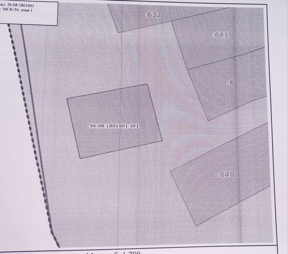 Земельный участок, местоположение: Российская Федерация, Оренбургская область, Бузулукский район, земельный участок расположен в кадастровом квартале 56:08:1801001,  площадью  1056 кв.м