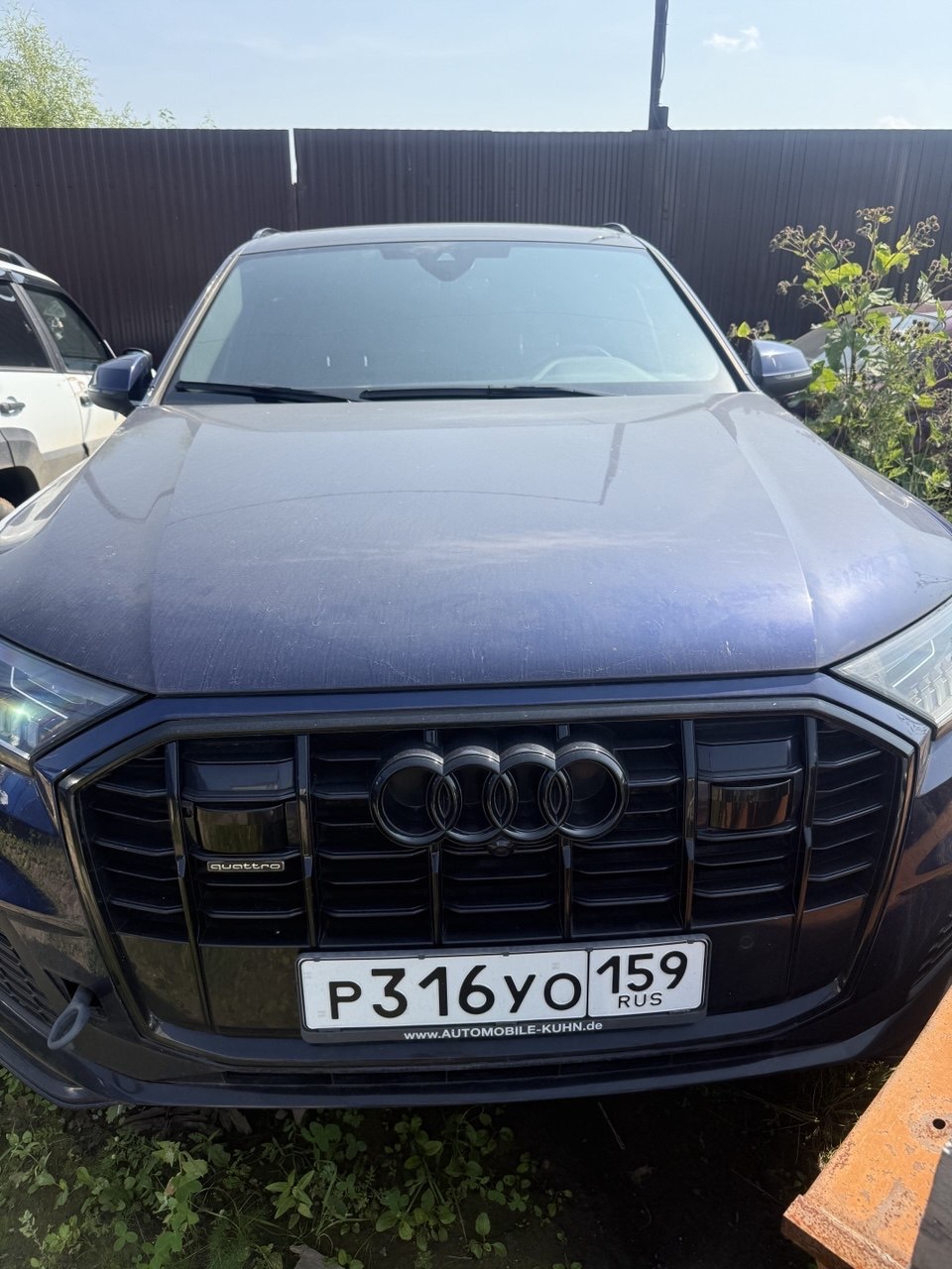 Легковой автомобиль AUDI Q7