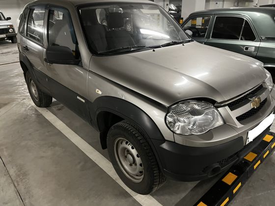 CHEVROLET NIVA, 2015 года выпуска