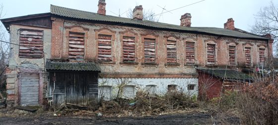 Нежилое здание, назначение: нежилое, 315,0 кв. м, количество этажей: 2, в том числе подземных 0, КН: 68:29:0101038:147, по адресу: РФ, Тамбовская обл., г.о. г. Тамбов, г. Тамбов, ул. М. Горького, дом 68В. Обременение: ОКН регионального значения «Дом Н.А. Никифорова».  Приватизация объекта осуществляется с одновременным предоставлением покупателю в аренду на срок исполнения условий конкурса земельного  участка под объектом, 1741,0 кв. м , КН: 68:29:0101038:511. (см. Документы, файл Извещение)