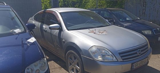 Автомобиль NISSAN TEANA, 2003 года выпуска, г/н в Грузии GG690LL, VIN: J31-003792.