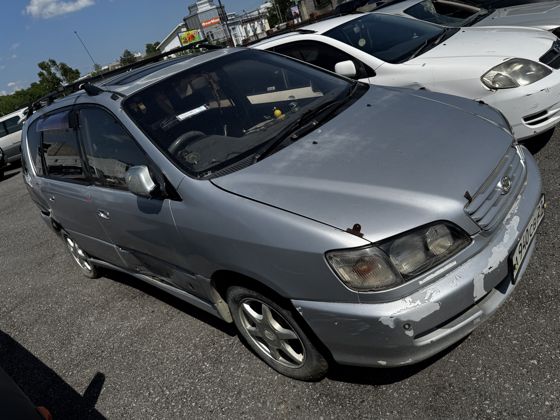 Автомобиль марки Toyota Ipsum гос.номер A940CB27,1987 г.в кузова SXM 100014348