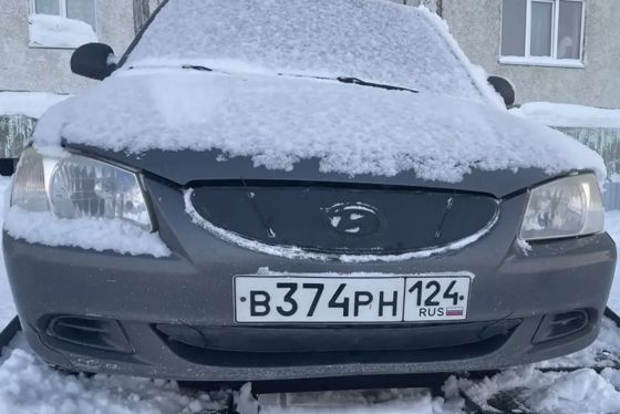 Легковой автомобиль седан Hyundai Accent, 2007 г.в., г/н B374PH124, VIN X7MCF41GP8A139636, номер кузова X7MCF41GP8A139636, номер двигателя 7W019349, цвет серый. Начальная цена продажи 239 300,54 руб. Задаток 36000 руб.