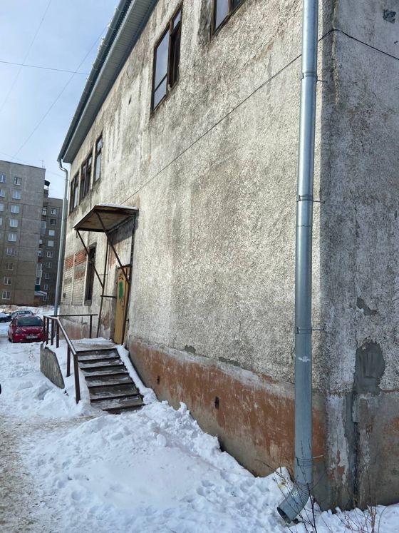95/1000 долей (70,0 кв.м) в праве собственности на здание центрального теплового пункта №464 общей площадью 736,0 кв.м по ул.Чудненко, 81а  с кадастровым номером 22:63:020342:28