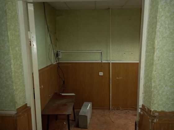 Размер годового платежа за право владения или пользования – арендная плата по договору (без учета НДС) за нежилые помещения основной площадью 73,4 кв. м (кадастровый номер 59:01:1717162:32)  в подвале жилого дома по адресу: г. Пермь, Кировский район, ул. Чистопольская, д. 23а.